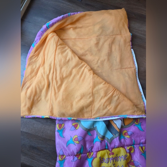 Vintage 90s Disney Aladdin Jasmine & Rajah Sleeping Bag Blanket Well Loved - Picture 9 of 11